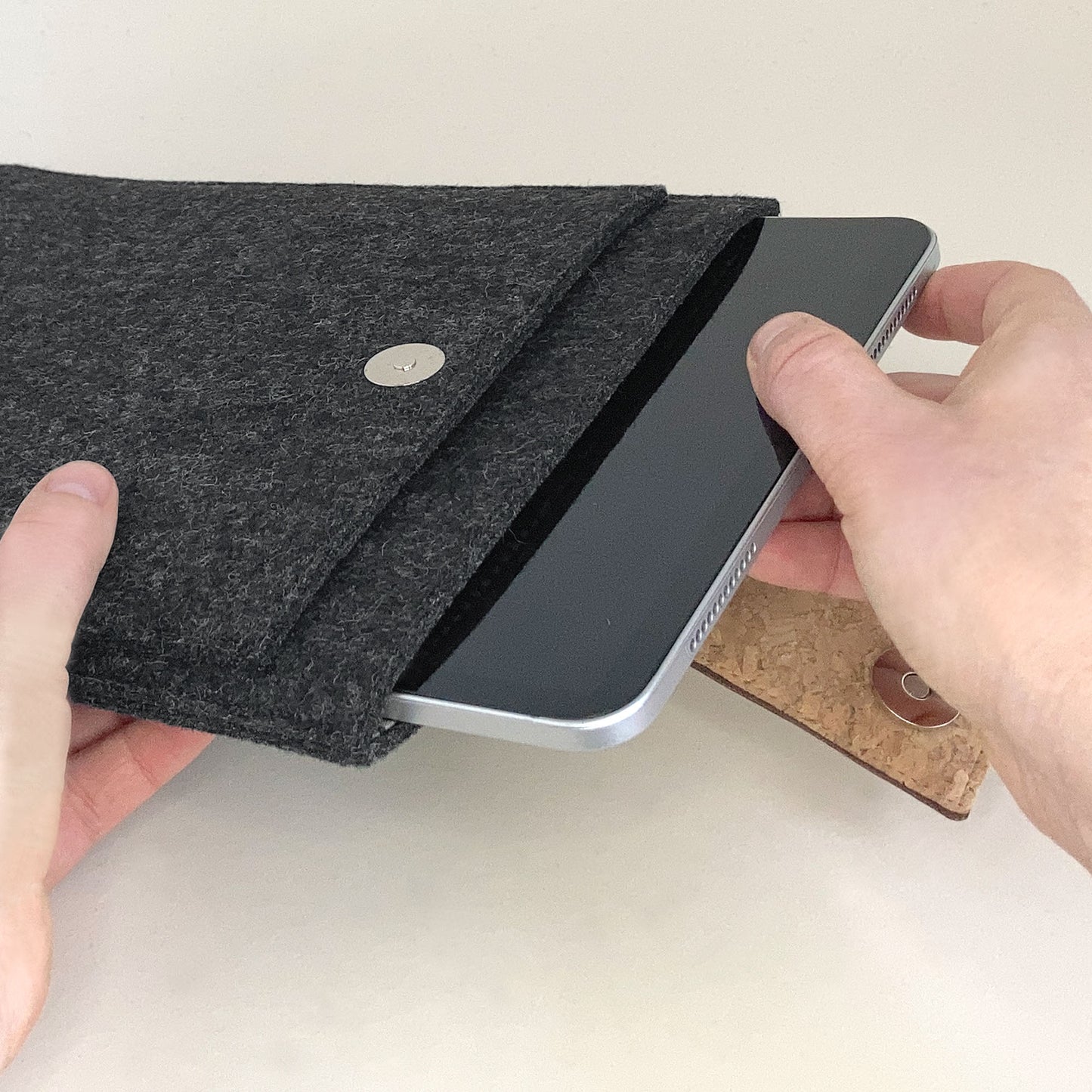 Custom-made tablet case | with magnetic closure and extra compartment | anthracite - Shapes | Model "HAKA"