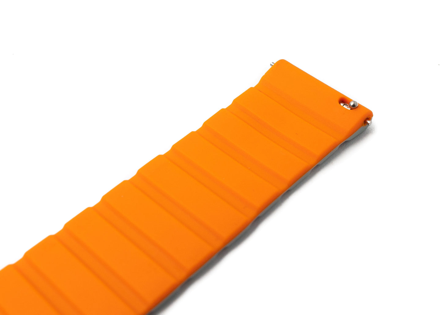 SYSTEM-S 20 mm silicone magnetic strap for Samsung Galaxy Watch 5 4 in orange