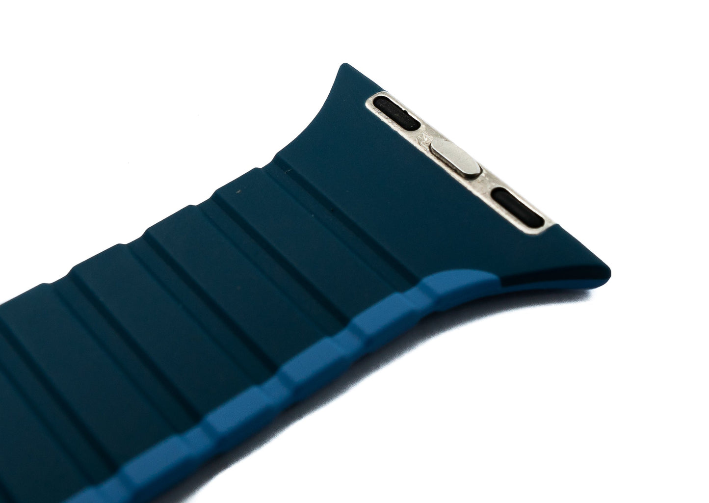 SYSTEM-S Armband 38 40 41 mm aus Silikon flexibel magnetisch für Apple Watch Smartwatch Blau Dunkelblau