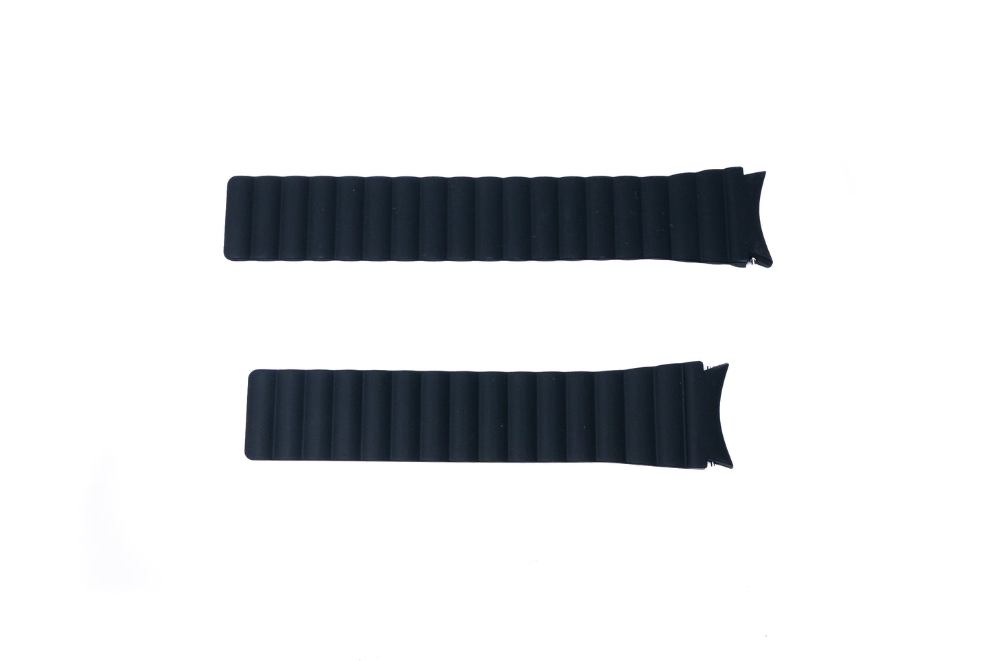 SYSTEM-S Armband 20 mm aus Silikon magnetisch für Samsung Galaxy Watch 5 4 in Schwarz