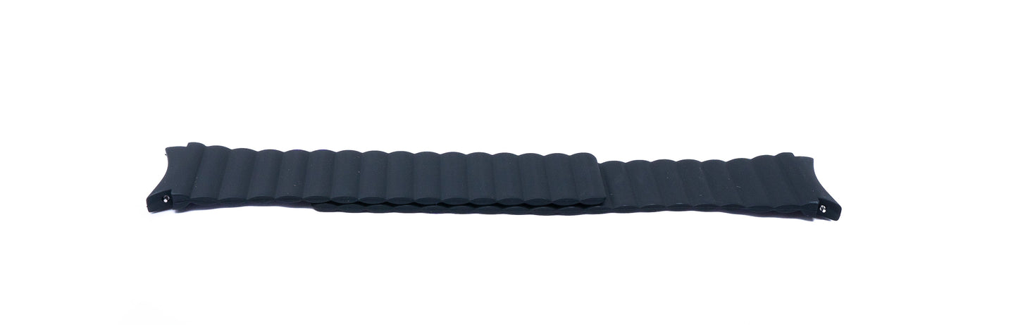 SYSTEM-S Armband 20 mm aus Silikon magnetisch für Samsung Galaxy Watch 5 4 in Schwarz
