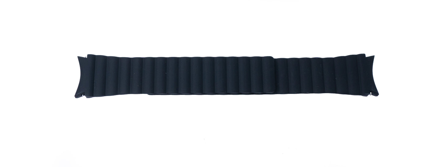 SYSTEM-S Armband 20 mm aus Silikon magnetisch für Samsung Galaxy Watch 5 4 in Schwarz