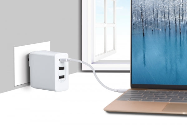 SYSTEM-S 45W Quick Charge 2.0 3-Fach Mehrfach Ladeadapter 2x USB A 2.0 Eingang und 1x USB 3.1 Typ C Eingang Netzteil Ladegerät Schnellladegerät Ladestation