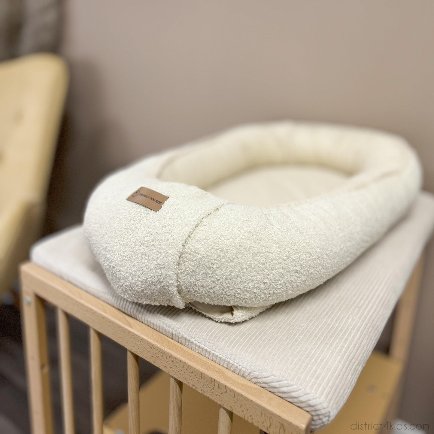 Babynestchen Teddystoff-Boucle – mitwachsender Baby-Kokon