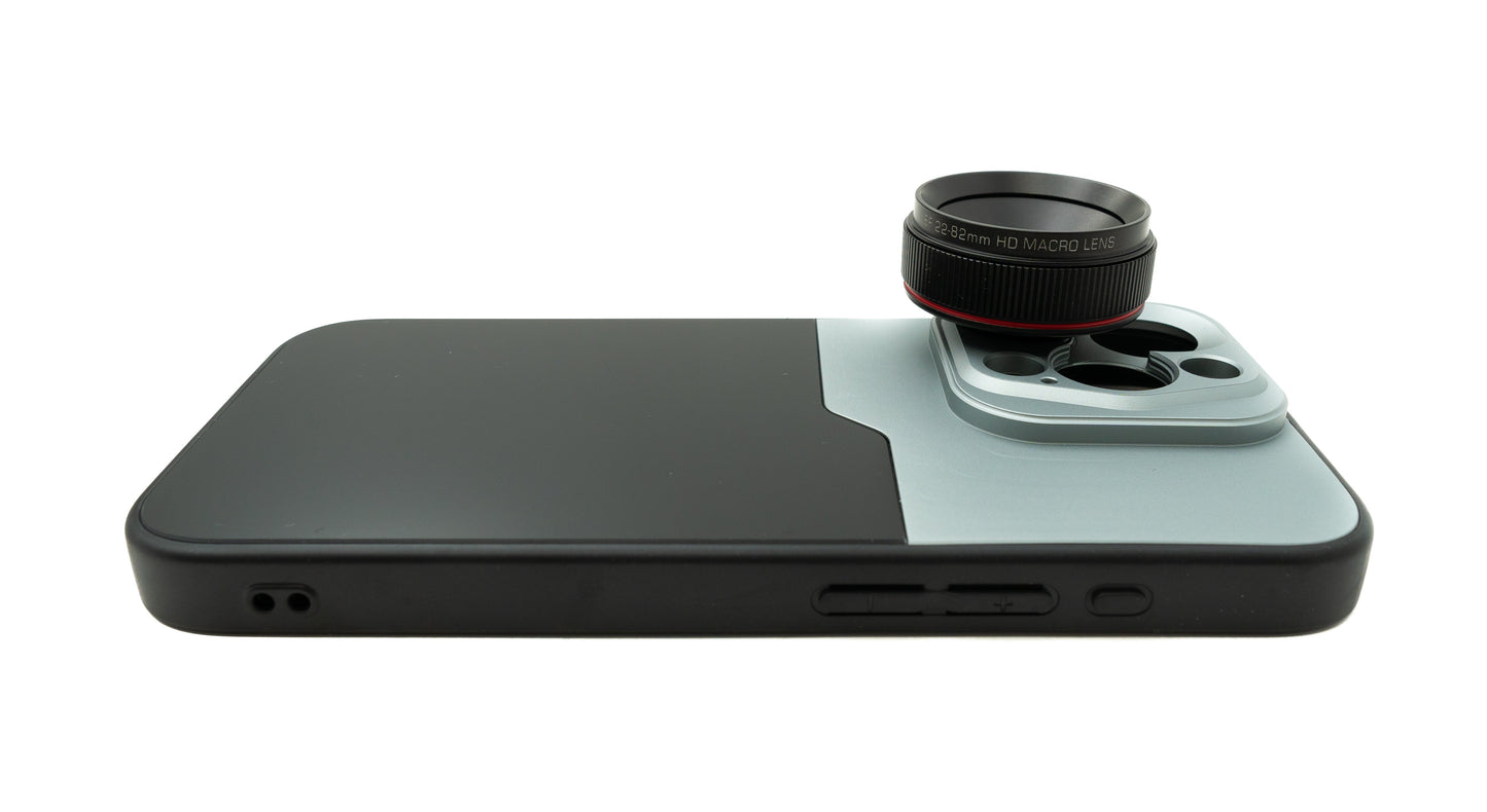 SYSTEM-S Makro Linse 1.1x bis 2.8x Filter 37 mm mit Hülle für iPhone 15 Pro in Schwarz Grau