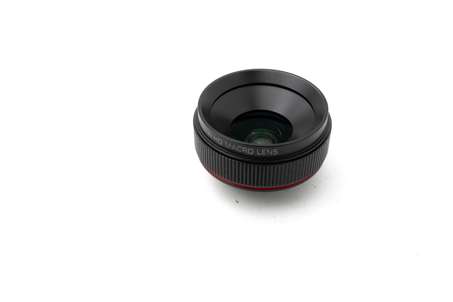 SYSTEM-S Makro Linse 1.1x bis 2.8x Filter 37 mm mit Hülle für iPhone 15 Pro in Schwarz Grau