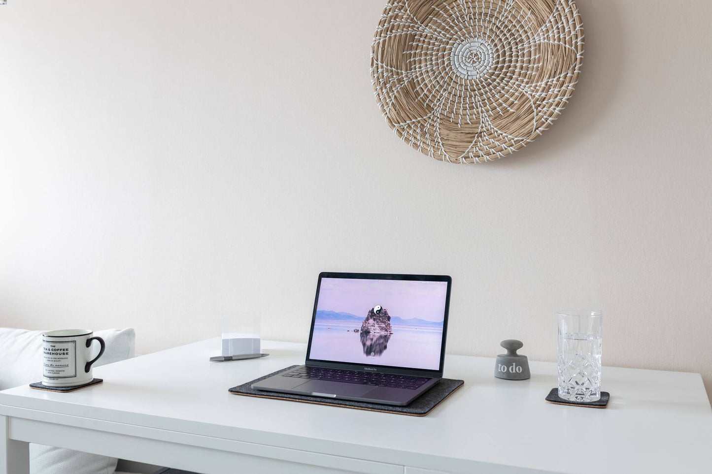 Felt and cork MacBook pad | 26 x 38 cm | anthracite