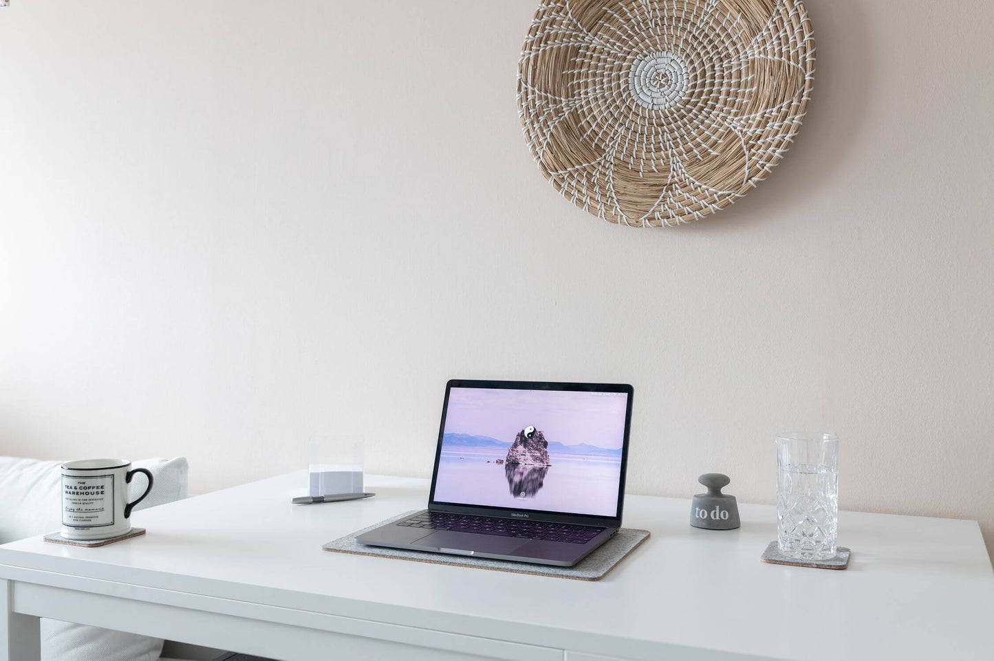 Felt and cork MacBook pad | 26 x 38 cm | light gray