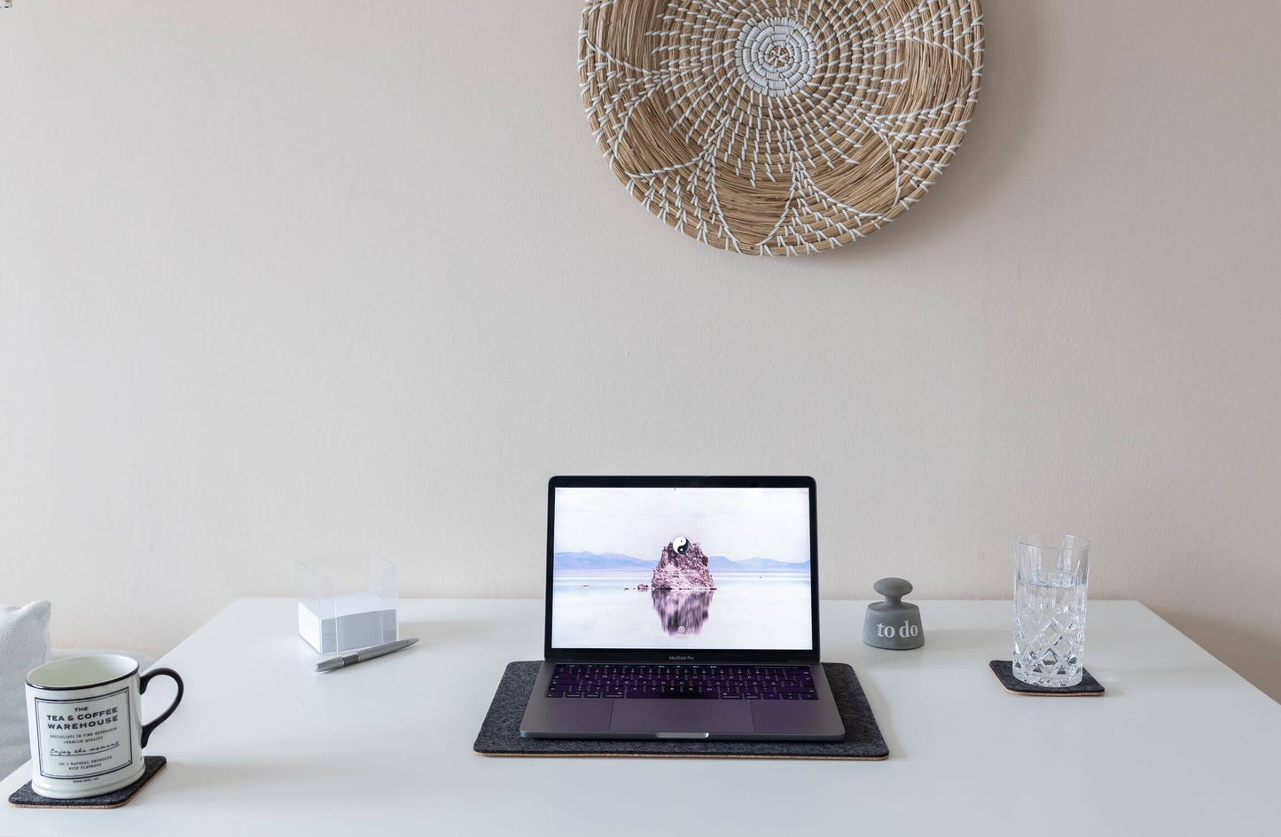Felt and cork MacBook pad | 26 x 38 cm | anthracite