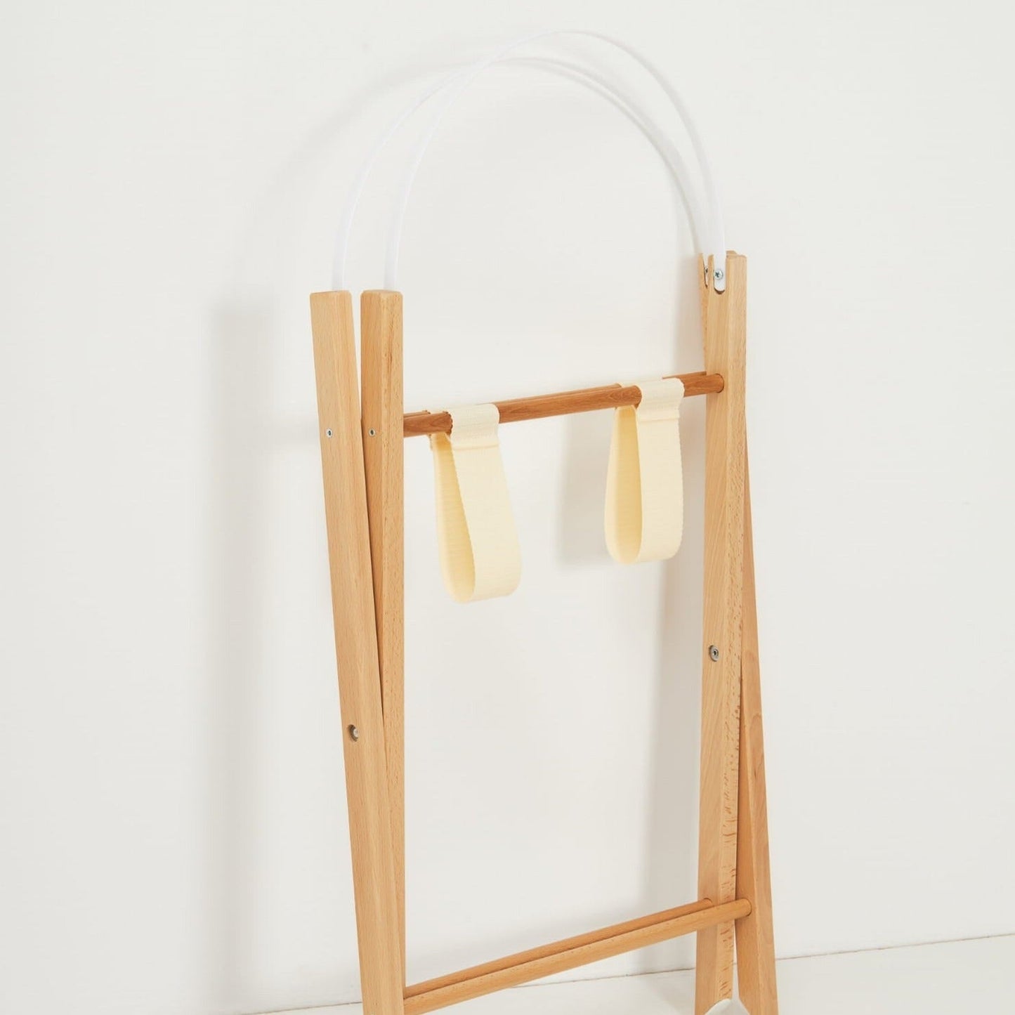 Foldable Moses basket frame - mobile, stable & stylish
