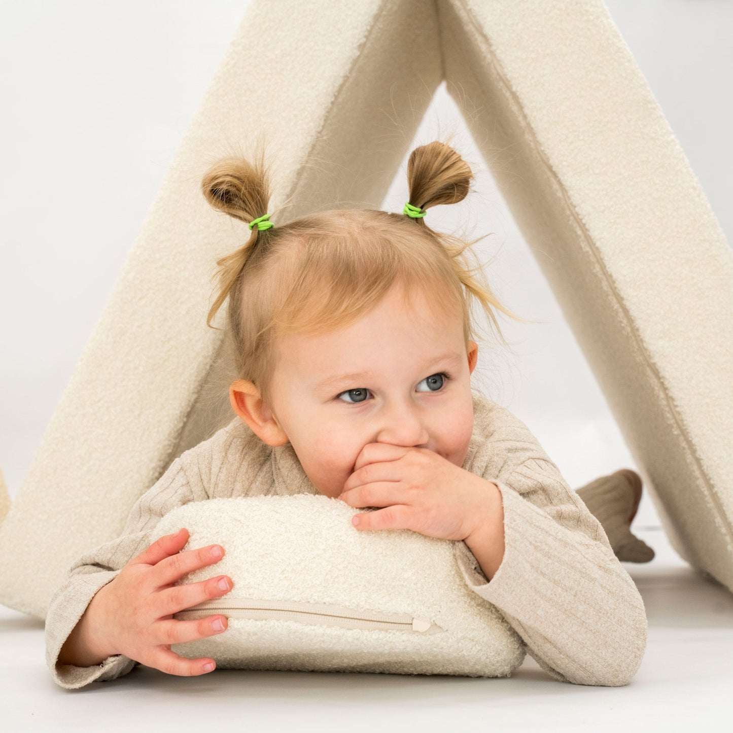 Play sofa teddy fabric Boucle – creative play fun & coziness