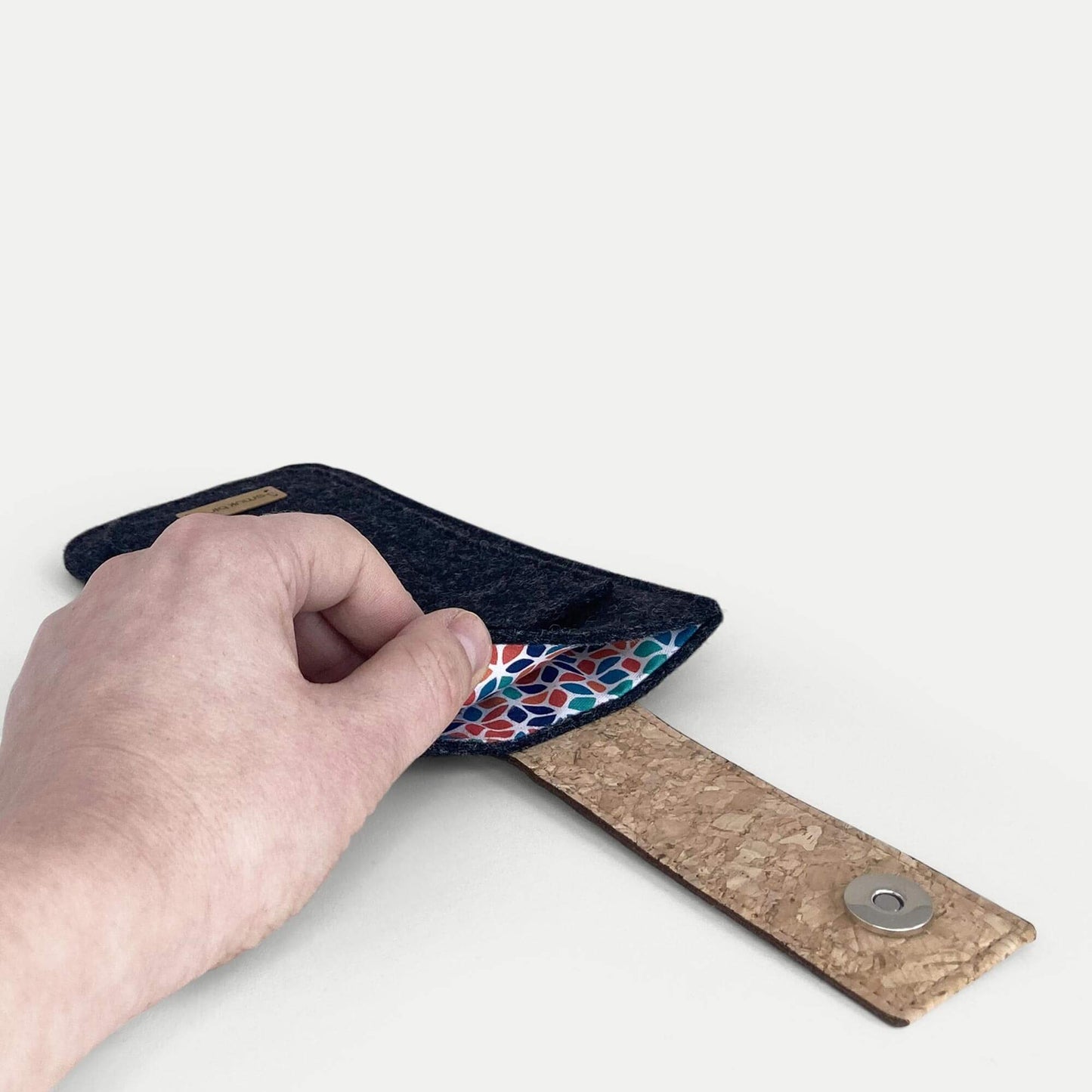 Handytasche für Samsung Galaxy S20 Plus | mit Magnetverschluss und extra Fach | anthrazit - Colorful | Modell HAKA