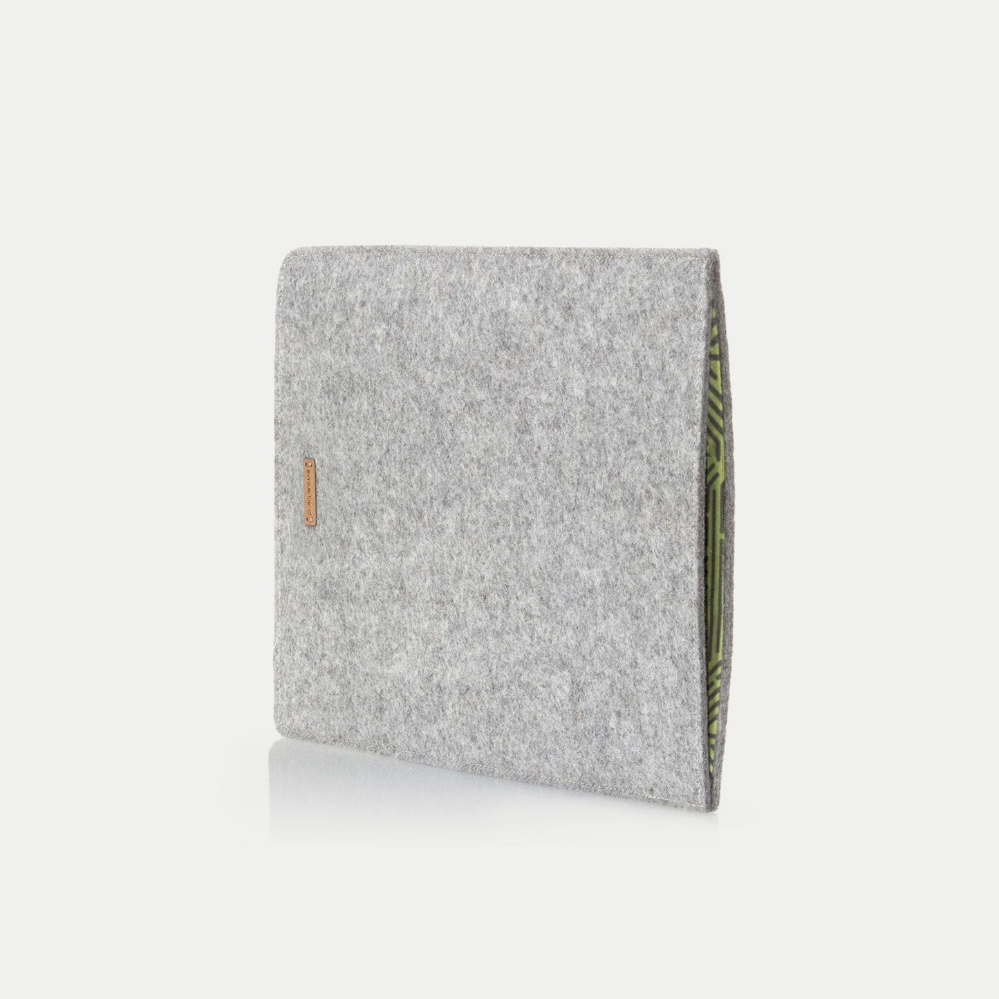 Sleeve for MacBook Air 13 | Made of felt and organic cotton | Light gray - Stripes | Model "LET"