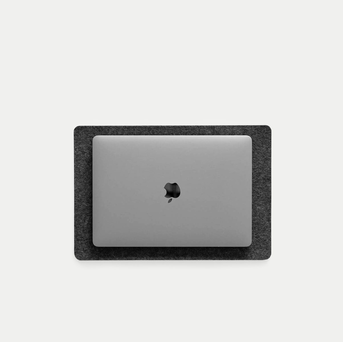 Felt and cork MacBook pad | 26 x 38 cm | anthracite