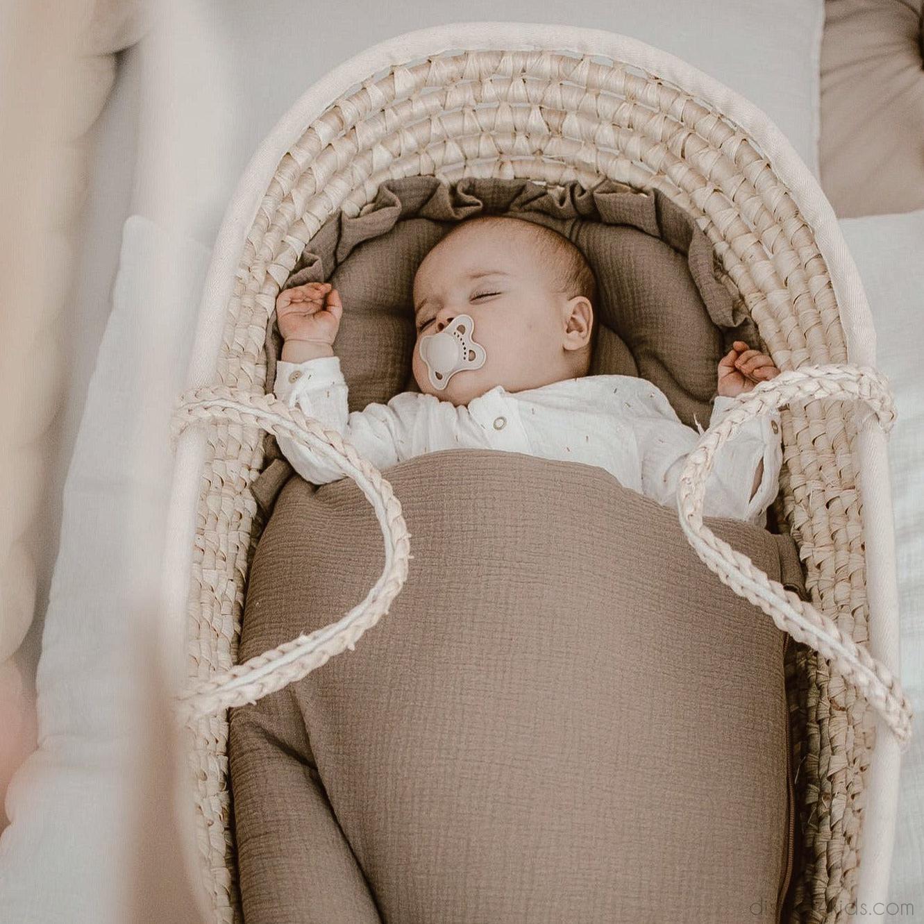 Moses basket wickerwork including mattress - comfortable sleeping environment for your baby