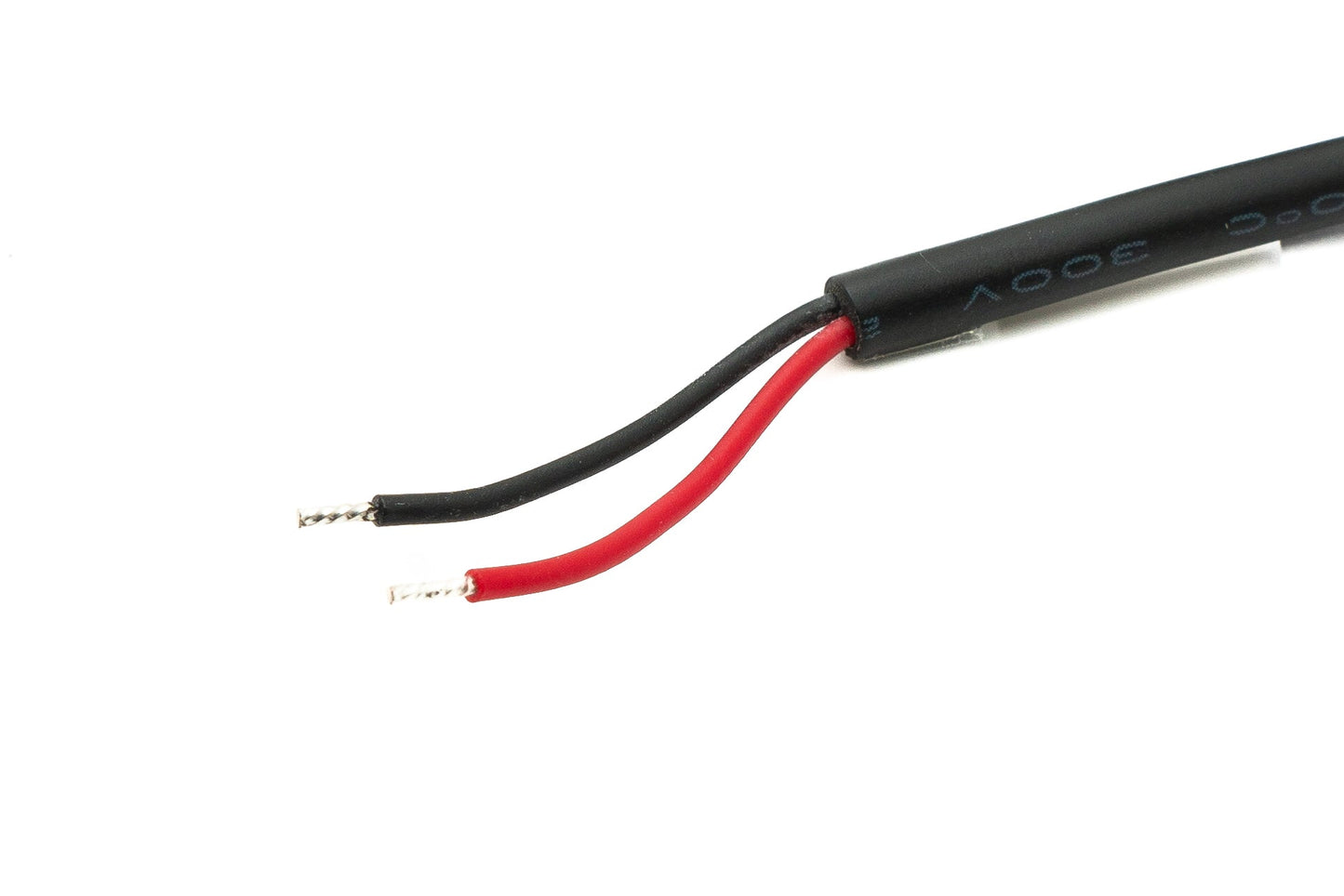 SYSTEM-S USB 2.0 Kabel 100 cm Typ A Stecker zu 2 Pin Pigtail vorgezinnt Draht Schalter Schwarz