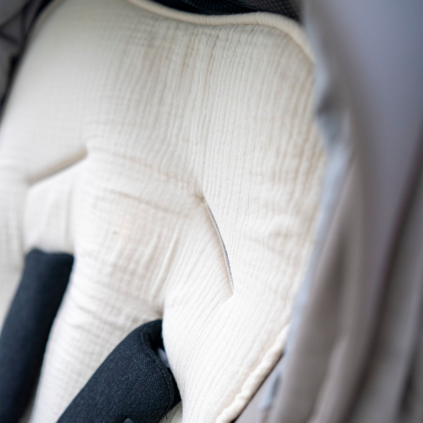 Muslin seat cover for the stroller - universal fit