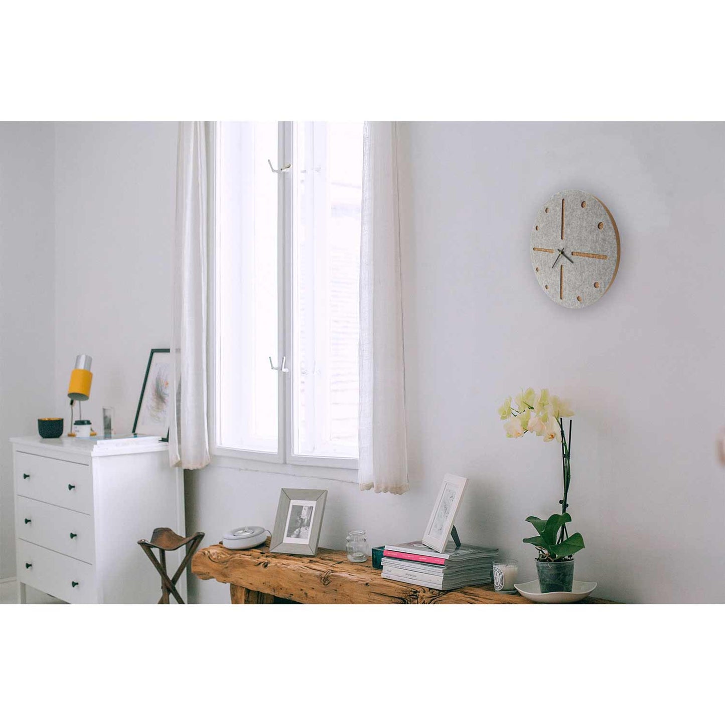 Felt and cork wall clock, 30 cm | light grey - black | Design: Odense
