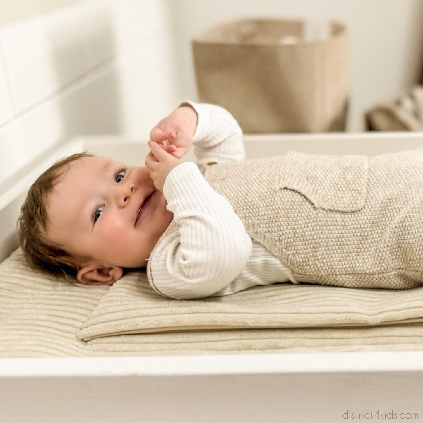 Cord changing mat with underlay – natural & cuddly for your baby