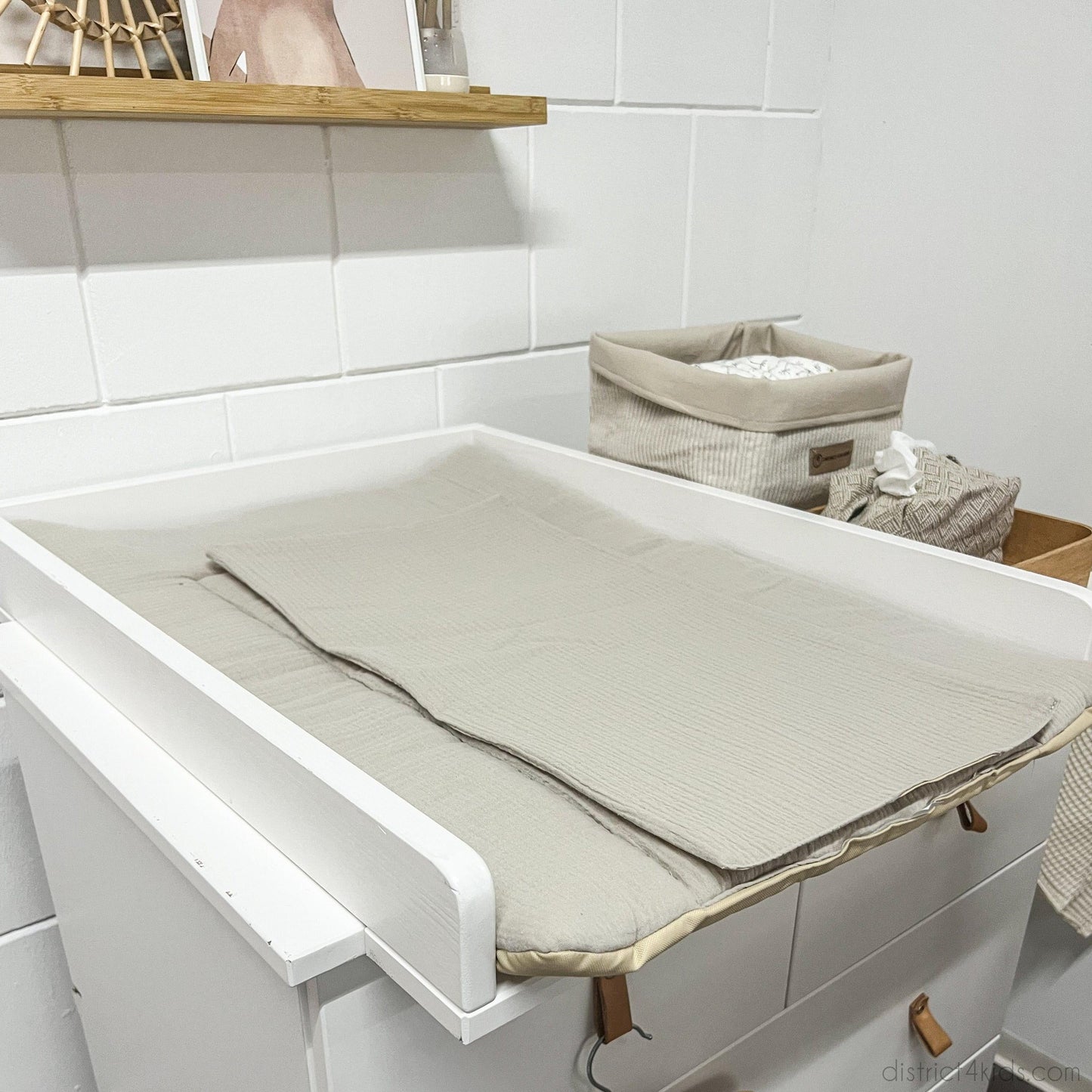 Wickelauflage Musselin mit Unterlage – natürlich & kuschelig für dein Baby