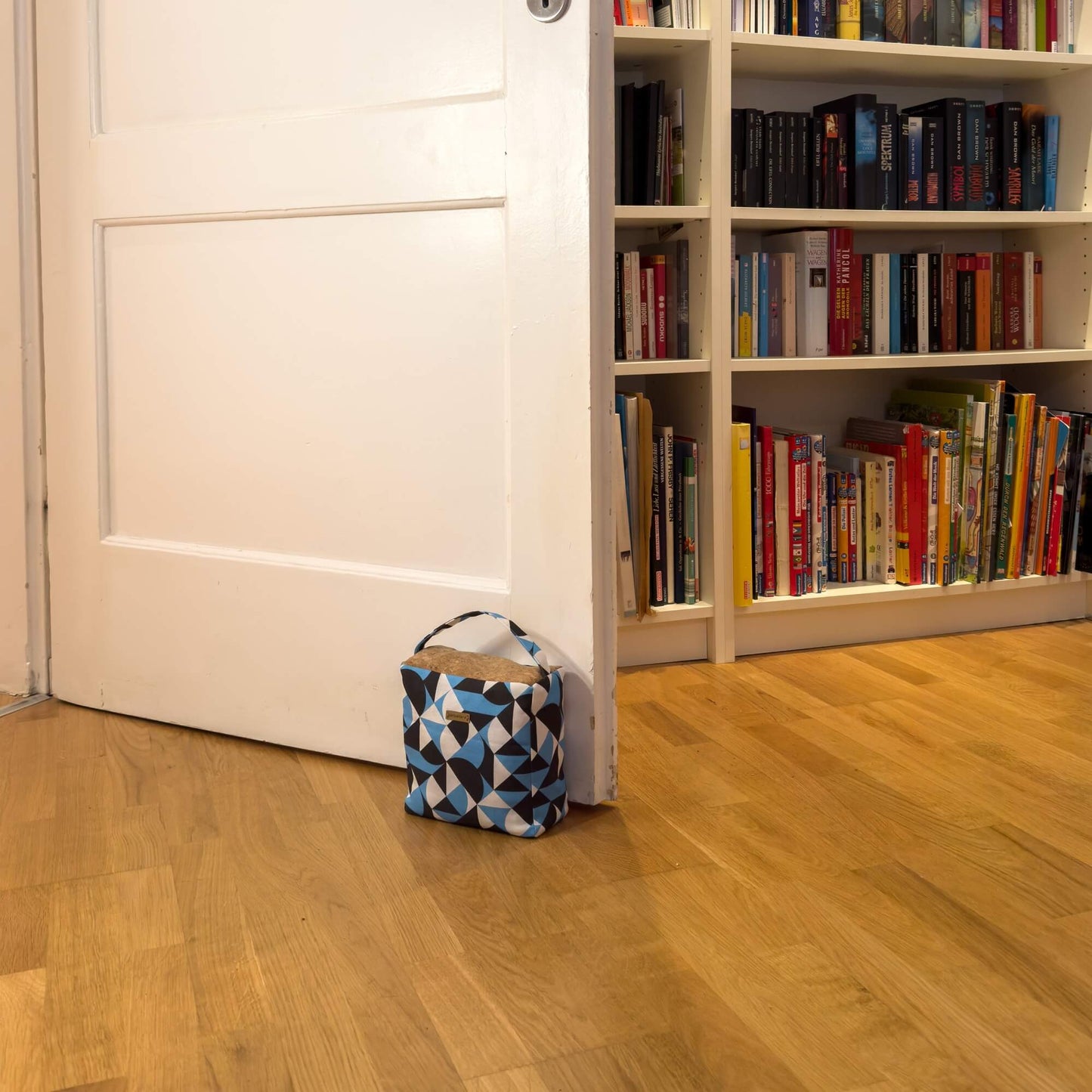 Sustainable doorstop | made from fabric scraps | Shapes
