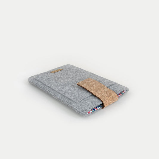Hülle für PocketBook Verse Lite | mit Magnetverschluss und extra Fach | hellgrau - Colorful | Modell "HAKA"