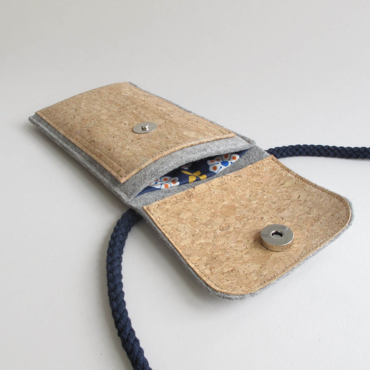 Shoulder bag for Xiaomi Redmi Note 14 | made of felt and organic cotton | light grey - bloom | model KEDJA