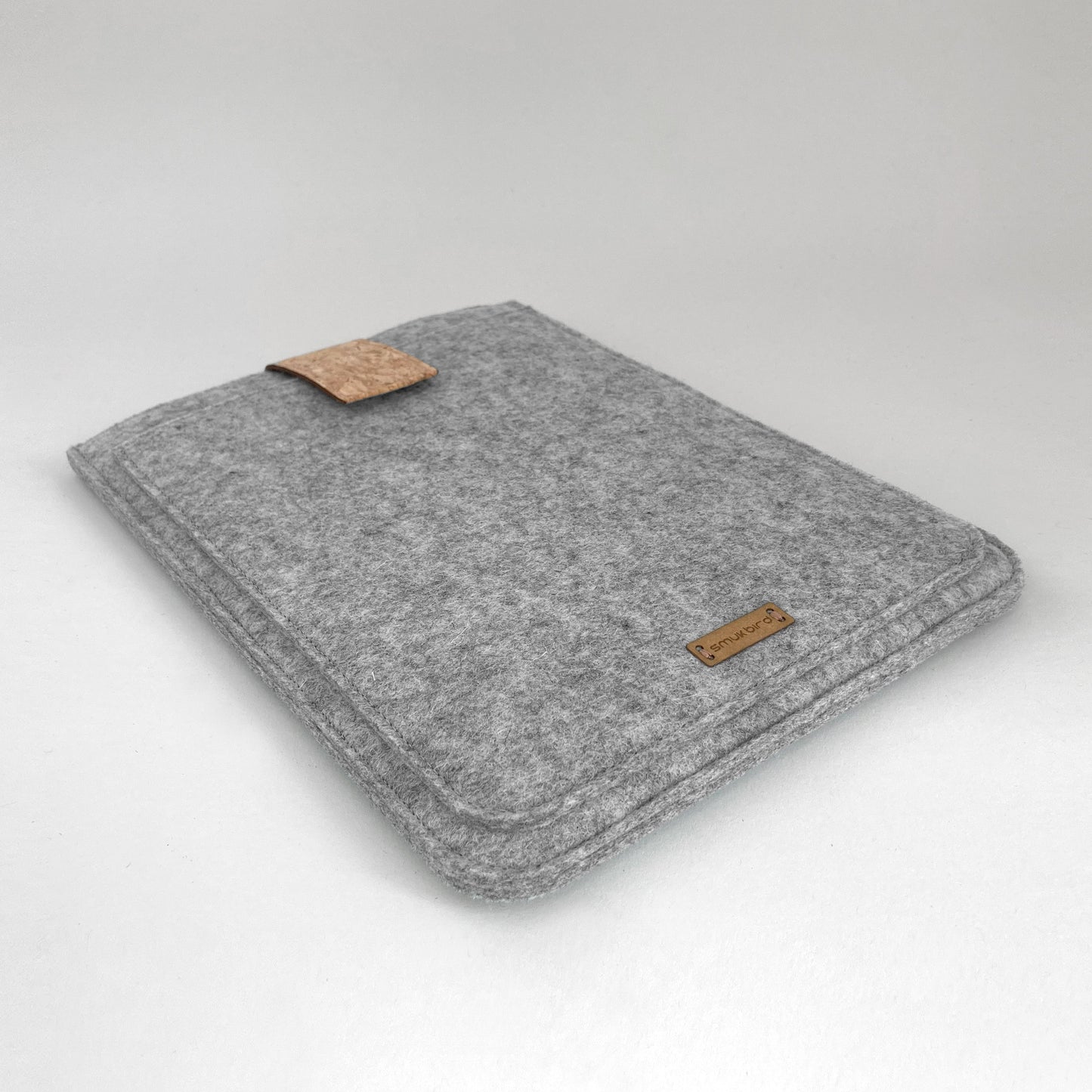 Sleeve for MacBook Pro M3 Max | with magnetic closure and extra compartment | light gray - Shapes | Model "HAKA"