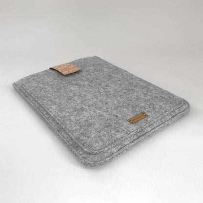Sleeve for MacBook Pro M3 Max | with magnetic closure and extra compartment | light gray - Shapes | Model "HAKA"