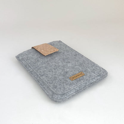 Hülle für Kobo Clara Color | mit Magnetverschluss und extra Fach | hellgrau - Stipes | Modell "HAKA"
