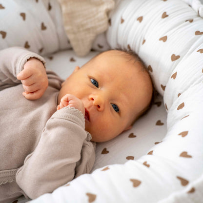 Baby nest muslin hearts brown – soft, growing baby cocoon