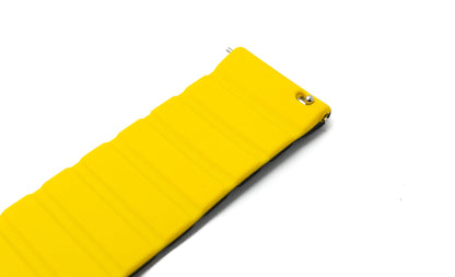 SYSTEM-S 20 mm silicone magnetic strap for Samsung Galaxy Watch 5 4 in yellow