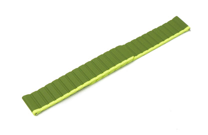 SYSTEM-S Armband 20 mm aus Silikon magnetisch für Samsung Galaxy Watch 5 4 in Grün