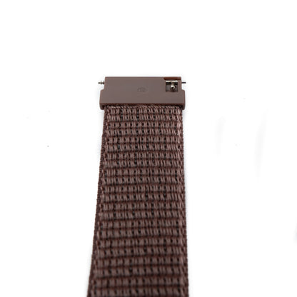 SYSTEM-S Armband 22 mm aus Nylon für Fitbit Versa 2 1 Lite Smartwatch in Lila