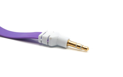 SYSTEM-S Audio Kabel 100 cm Stereo AUX Klinke 3,5 mm Stecker zu Stecker flach in Lila