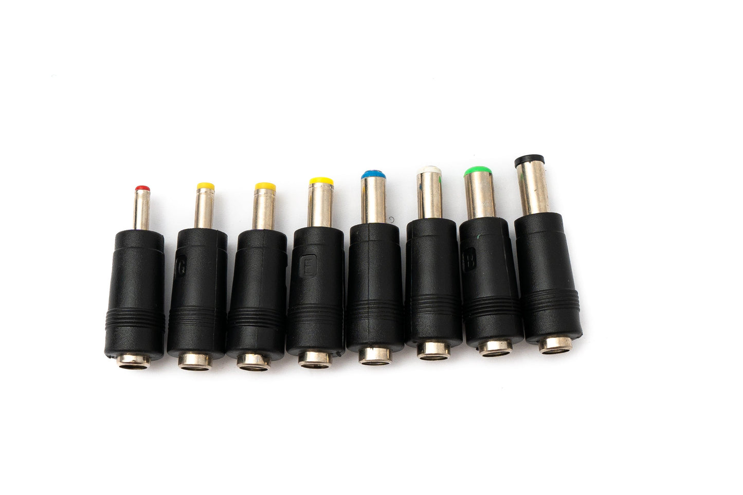 SYSTEM-S DC Adapter 8er Set DC 20V 5,5 x 2,1 mm zu weiteren DC Buchse Kabel in Schwarz