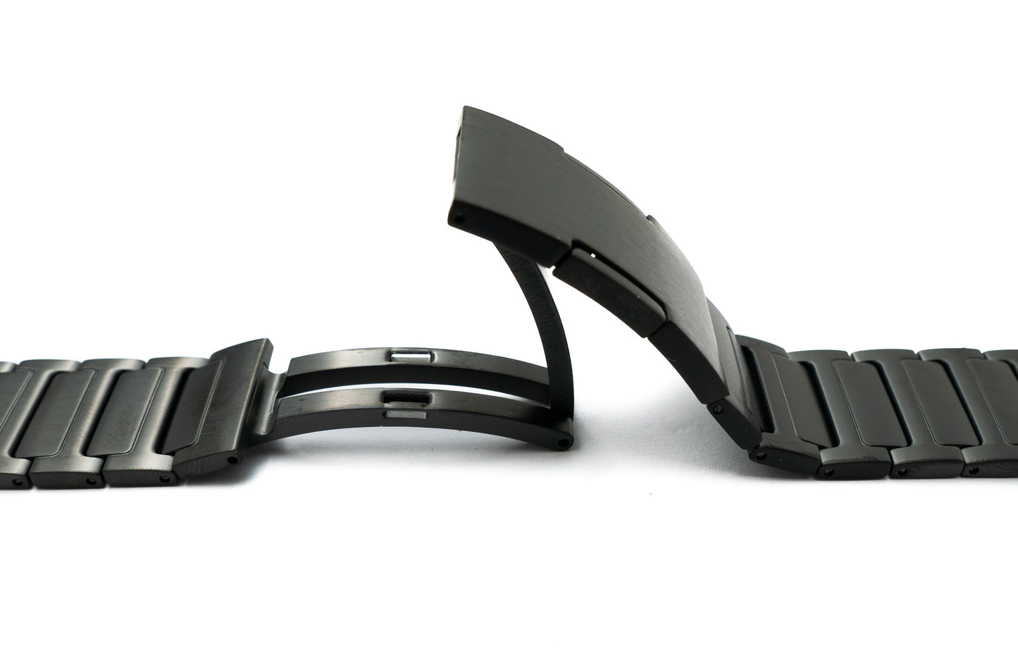 SYSTEM-S 22 mm titanium bracelet with folding clasp for Huawei Smartwatch in black