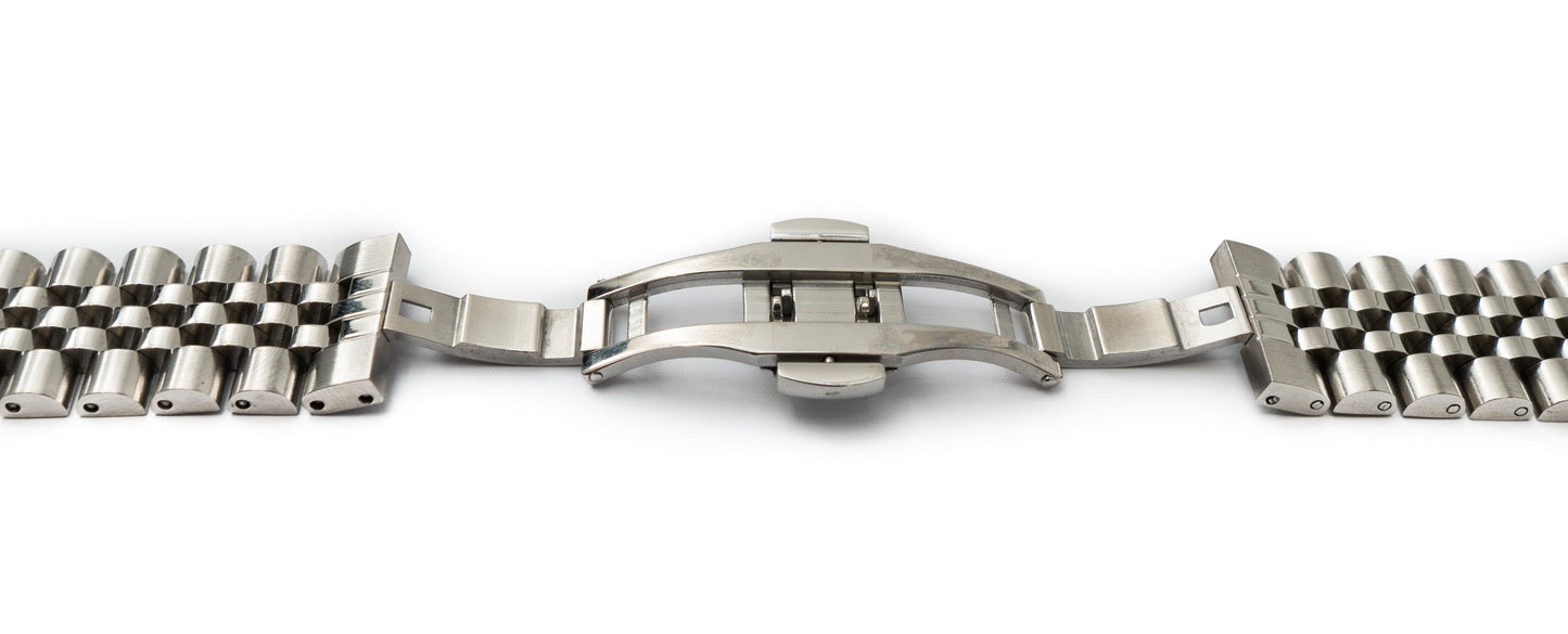 SYSTEM-S Armband 20 mm aus Metall für Samsung Galaxy Watch 4 Smartwatch in Grau