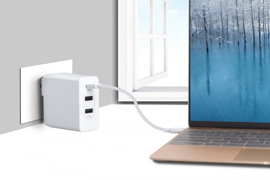 SYSTEM-S 45W Quick Charge 2.0 3-Fach Mehrfach Ladeadapter 2x USB A 2.0 Eingang und 1x USB 3.1 Typ C Eingang Netzteil Ladegerät Schnellladegerät Ladestation