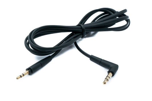 SYSTEM-S Audio Klinke Kabel 150 cm 3,5 mm TRS Stecker zu Stecker Winkel AUX Schwarz