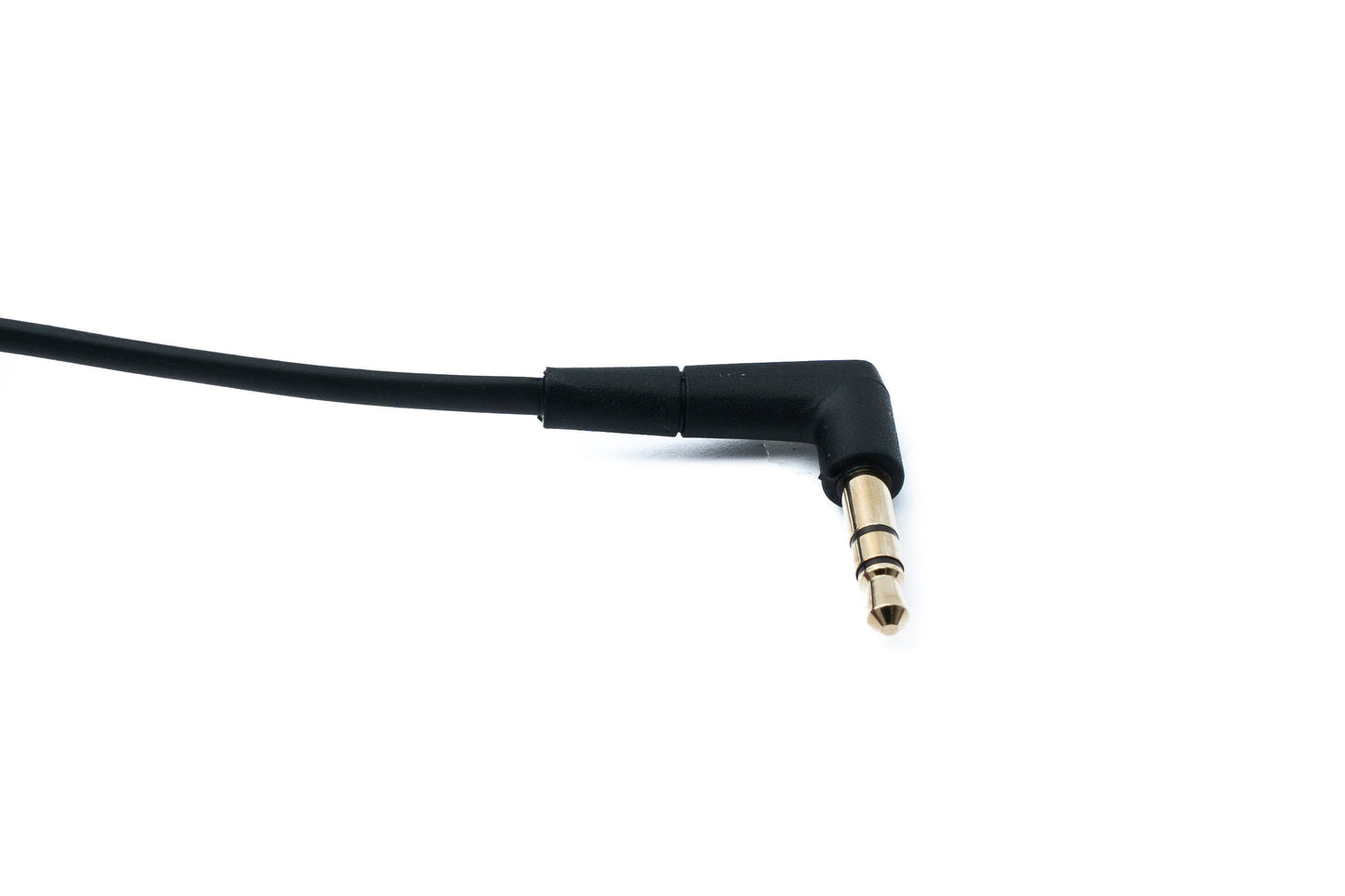SYSTEM-S Audio Klinke Kabel 150 cm 3,5 mm TRS Stecker zu Stecker Winkel AUX Schwarz