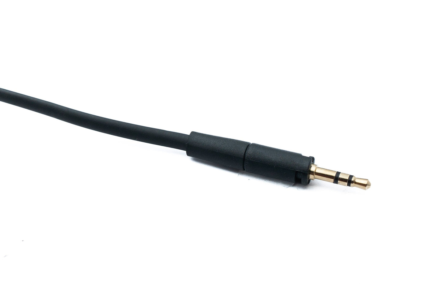 SYSTEM-S Audio Klinke Kabel 150 cm 3,5 mm TRS Stecker zu Stecker Winkel AUX Schwarz