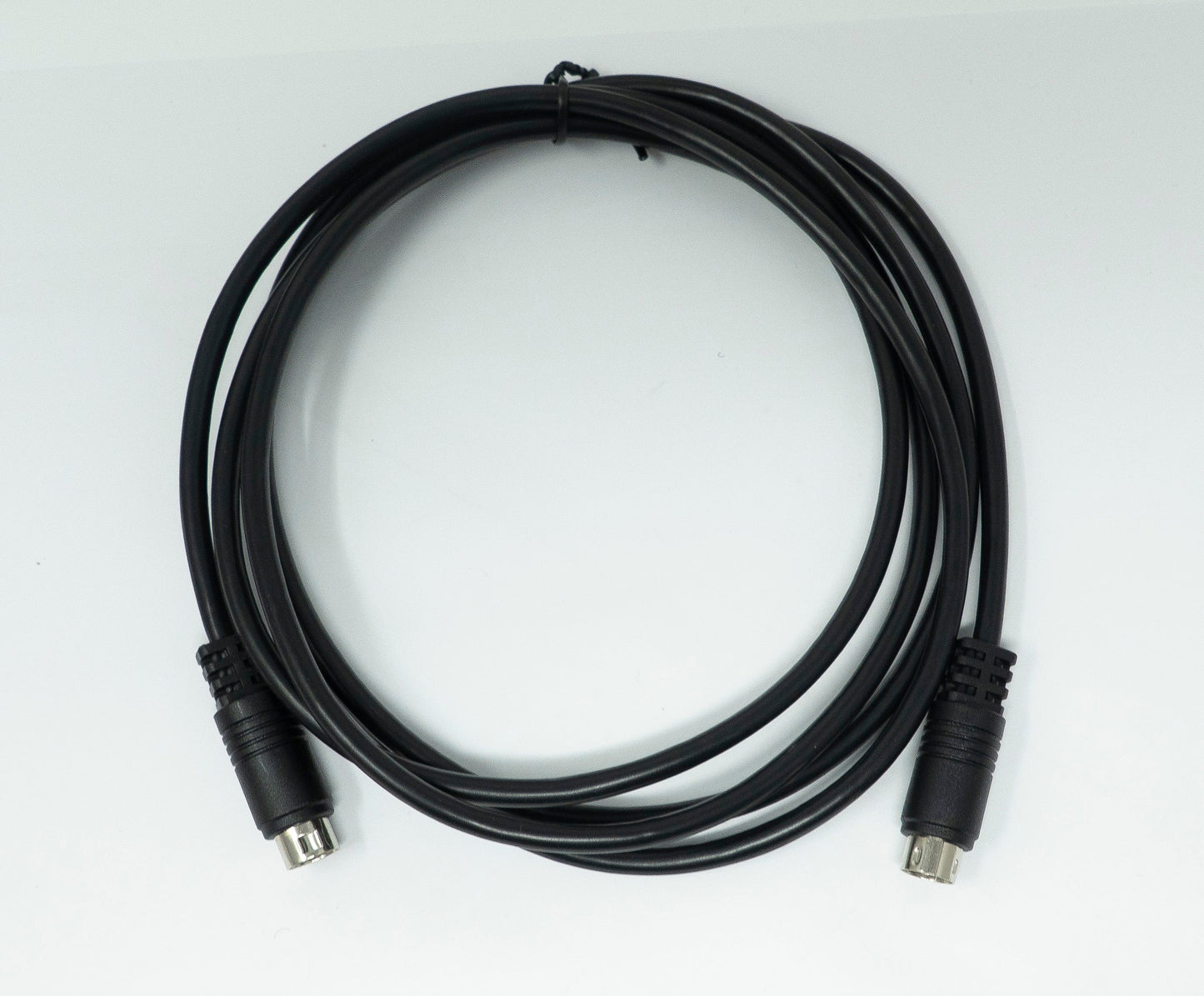 SYSTEM-S S-Video Kabel 180 cm Din 9 Pin Stecker zu Stecker in Schwarz