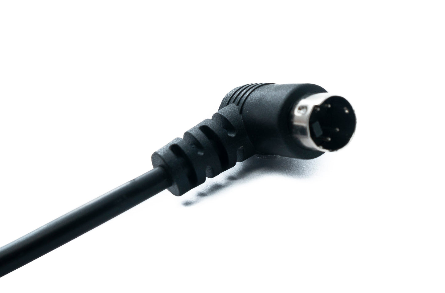 SYSTEM-S S-Video Kabel 50 cm Din 4 Pin Stecker zu Stecker Dual Winkel