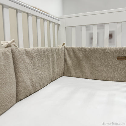 Bettumrandung Teddy Bouclé – Weiche Premium Umrandung für Baby- & Beistellbetten
