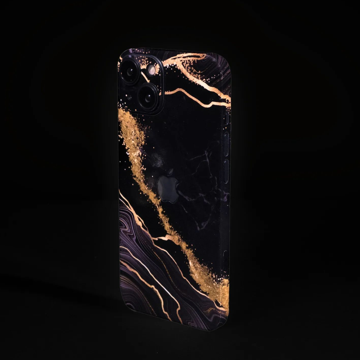iPhone 16 Pro Max Skin mit 24K Gold Luxury Black