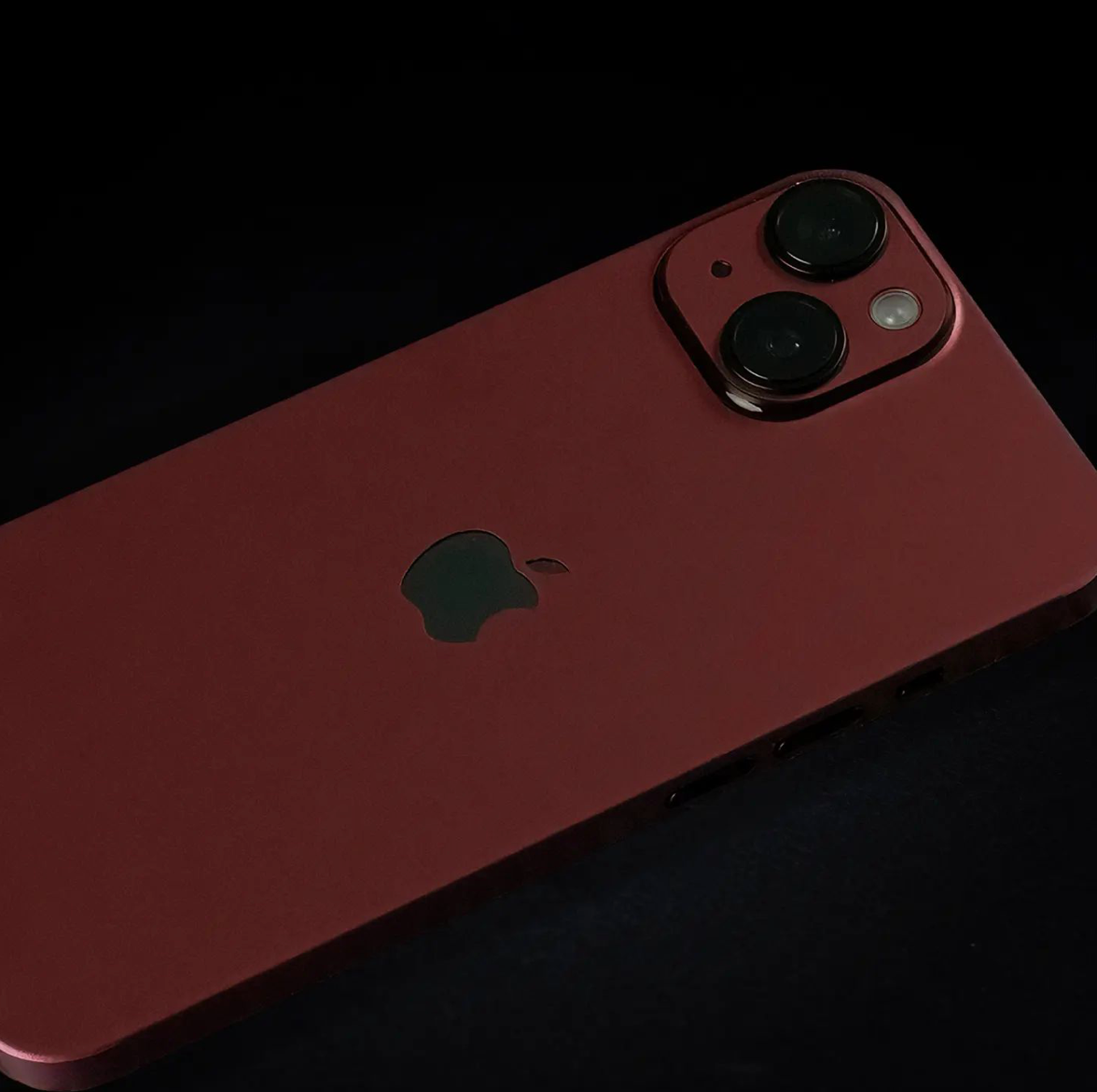 iPhone 16 Pro Skin Matt Rot Metallic