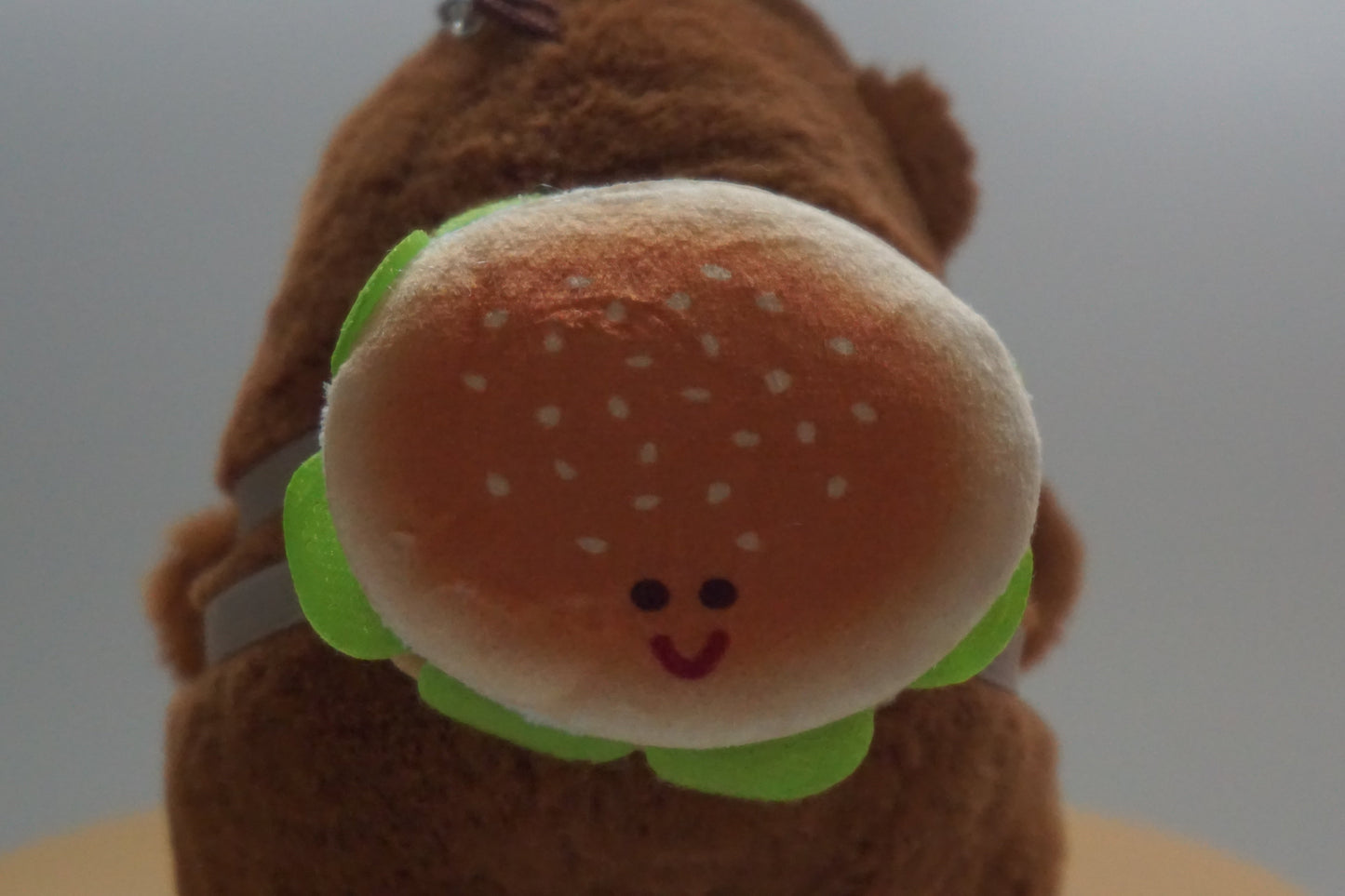 Capy Buddy – Capybara Plüsch-Anhänger für Tasche & Rucksack