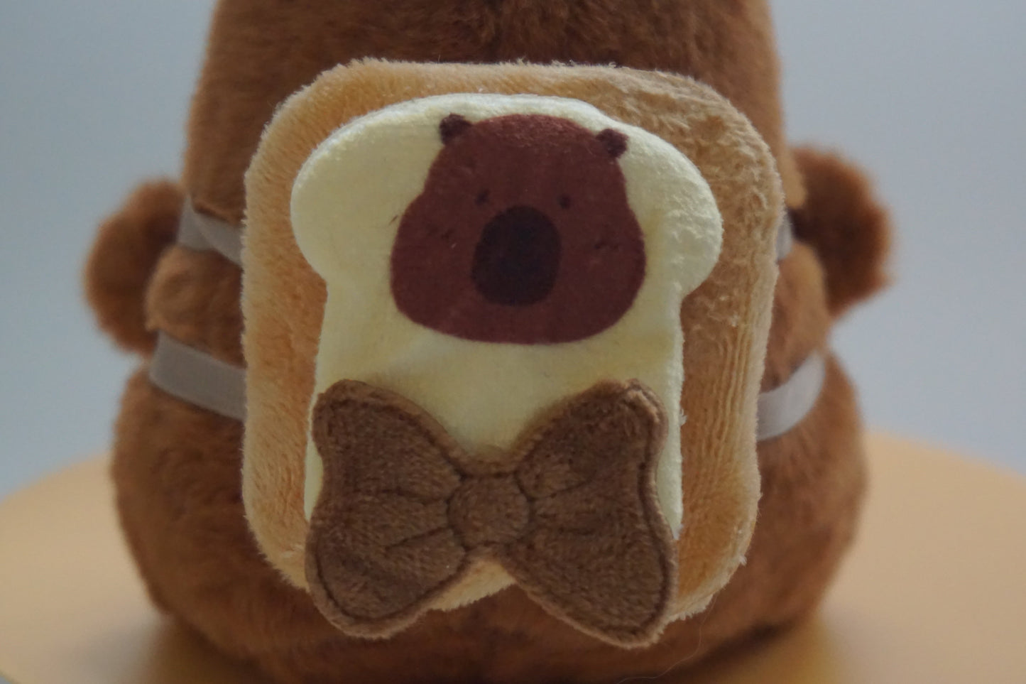 Capy Buddy – Capybara Plüsch-Anhänger für Tasche & Rucksack