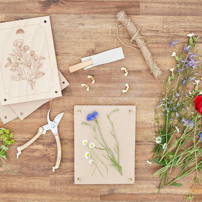 Flower press for flowers, blossoms &amp; co.